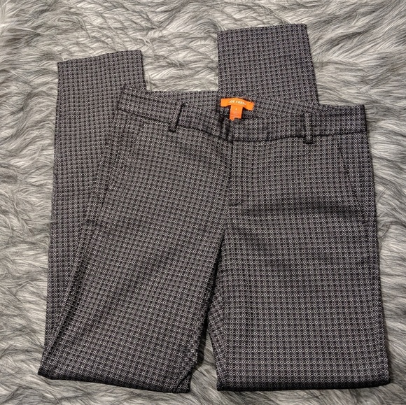 Joe Fresh Pants - 🤍SOLD🤍Joe Fresh black and silver dress pants